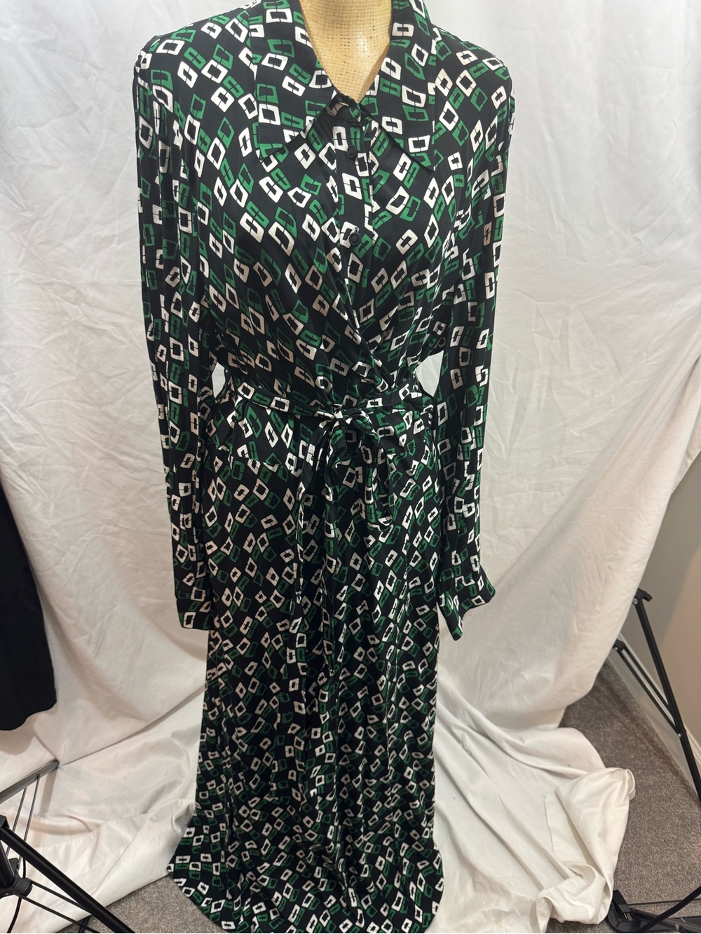 Diane Von Furstenberg Black and Green Geometric Long Sleeve Maxi wrap Dress XL